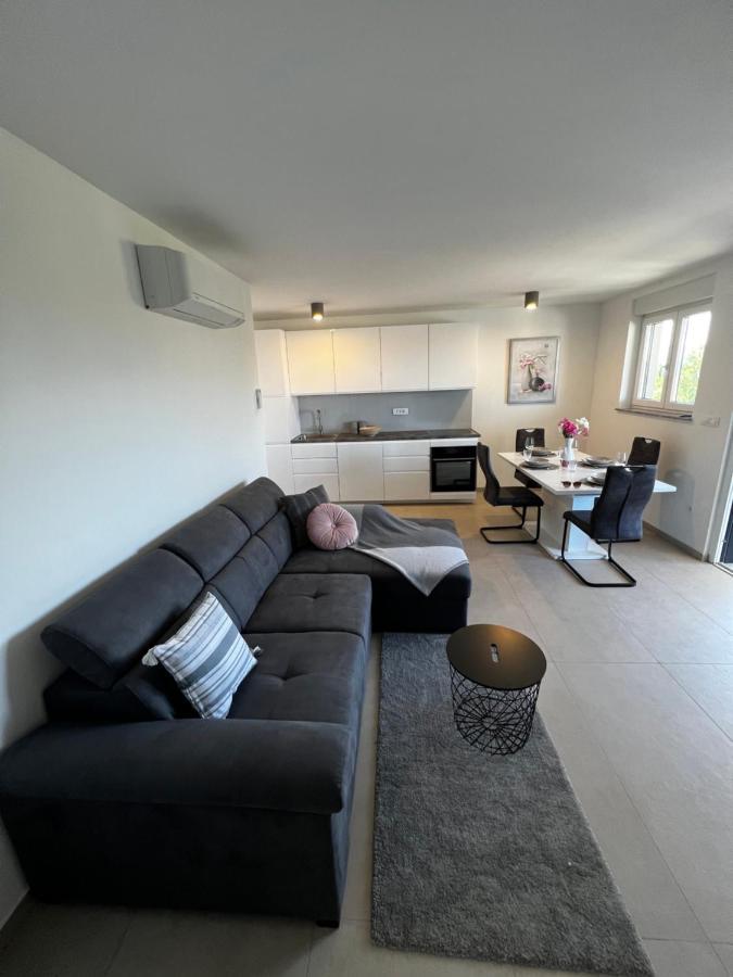 Apartman Ana Sveti Anton  外观 照片